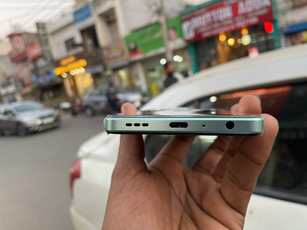 Oppo A79 Silver Apple Converter  - Gray