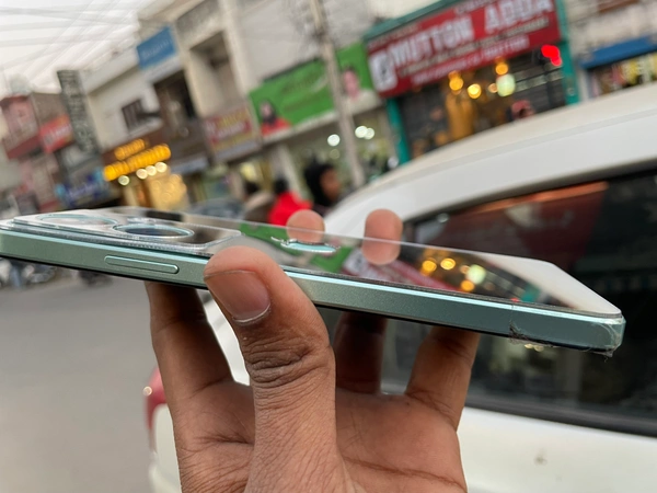 Oppo A79 Silver Apple Converter  - Gray