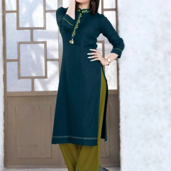 Catalog Name:* Elegant Rayon Solid Straight Knee Length Palazzo Sets