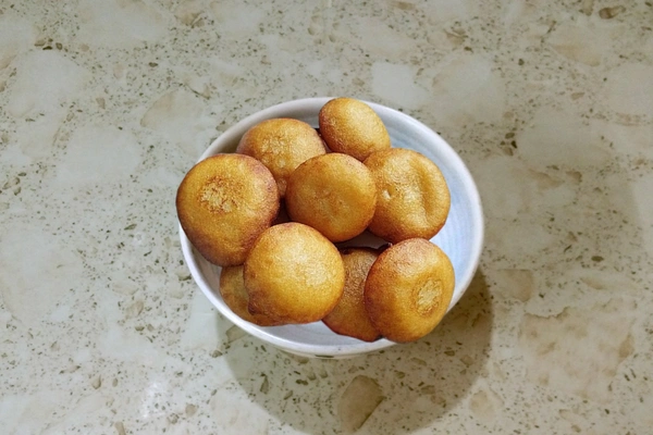 Suji Pitha ( Kakara Pitha)
