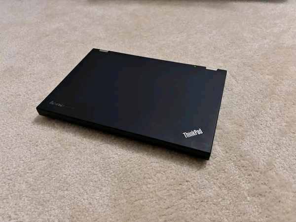 Lanovo (Thinkpad)