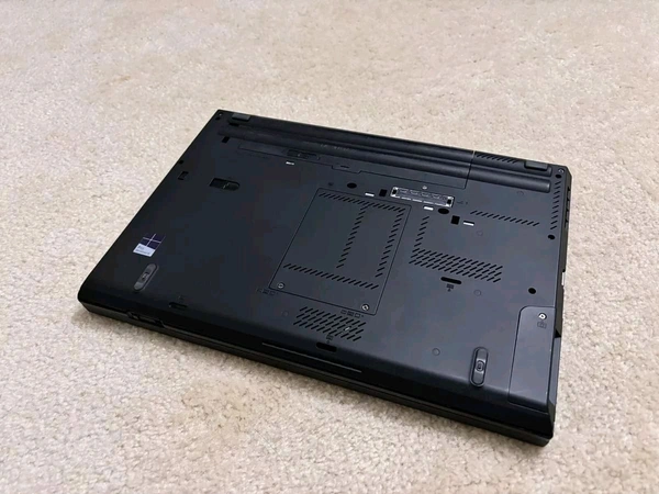 Lanovo (Thinkpad)