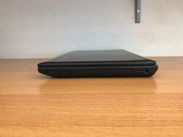 Lenovo  (second hand laptop)
