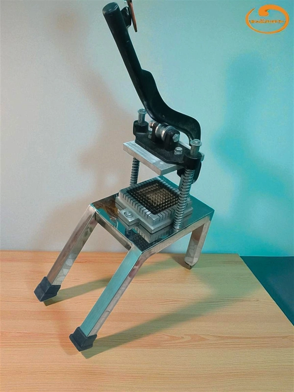 Rawat Premium Quality CI Body Hand Operated Finger Chips Cutting Machine