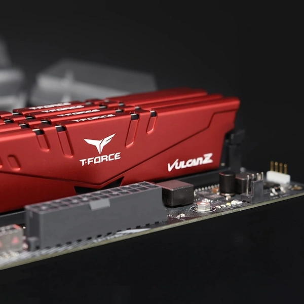 TeamGroup T-Force Vulcan Z 16GB 3200MHz (3200MT/s) CL16 Red DDR4 UDIMM Desktop Gaming Memory, Metal Heatsink, Supports XMP 2.0, Compatible with Intel/AMD CPU, High Performance, Low Latency RAM Module - 16GB
