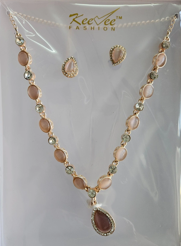 Gold Plated Gleaming Green Crystal Necklace Set For Girls And Women