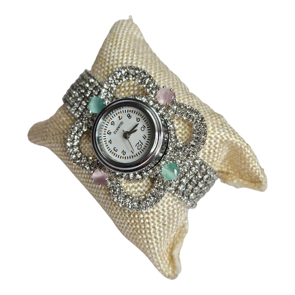 Women's  Partywear Watches Women's Analog AD Stone Watch For Party