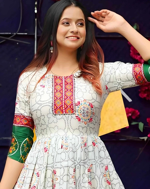 RAYON ANARKALI LONG KURTI - White, M