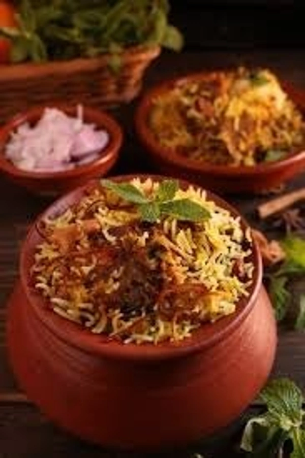 chicken pot biryani (BAWACHI)