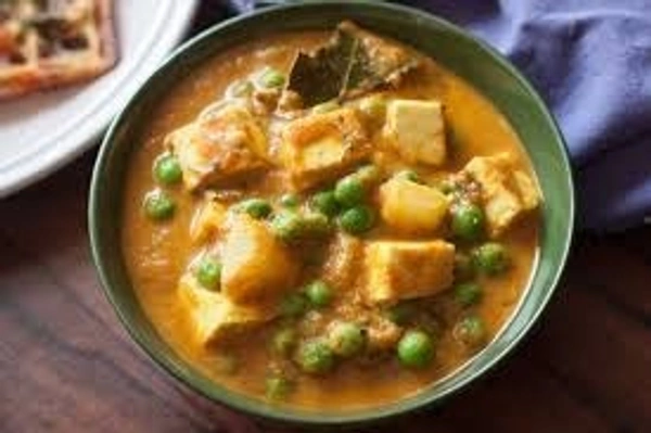 ALOO PANEER CURRY   (HAPPY REST)