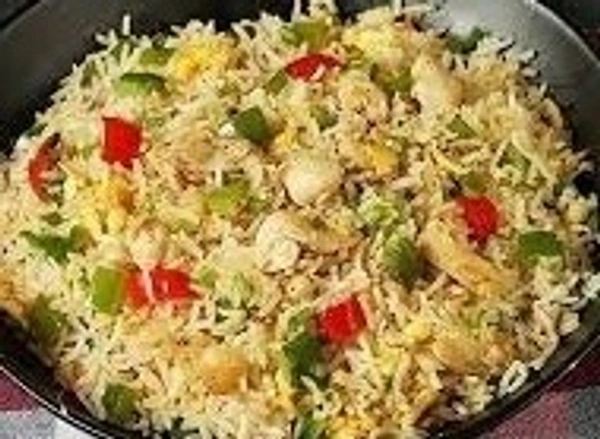 SPL CHIKCEN FRIED RICE   (HAPPY REST)