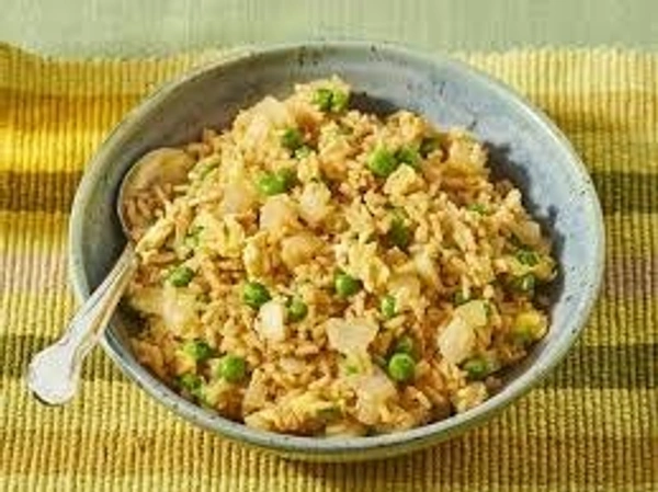 EGG FRIED RICE   (HAPPY REST)