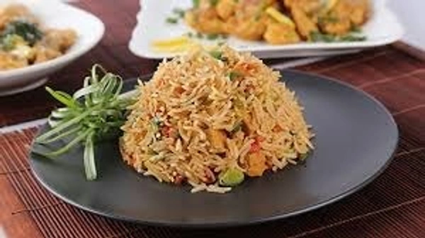 schzewan egg fried rice full (BAWACHI)