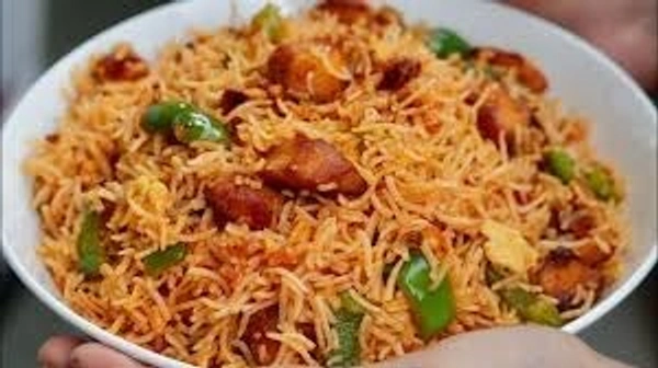 schzwan chicken fried rice full (BAWACHI)