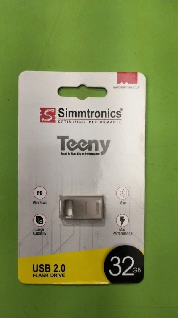 Simmtronics 32 GB USB 2.0 Port Flash Drive with Metal Body (32 GB Pen Drive)