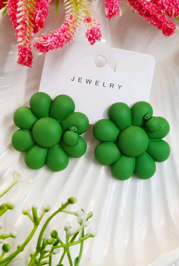Unique Matte Flower With Bee Studs - Green