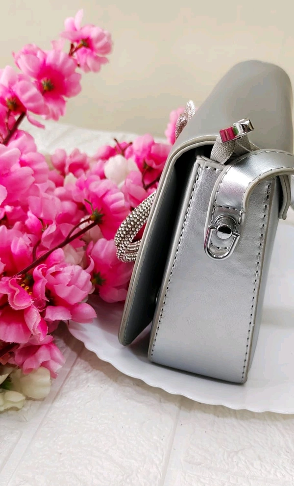Stylish Party Butterfly Luxe Bag - Metallic Silver 