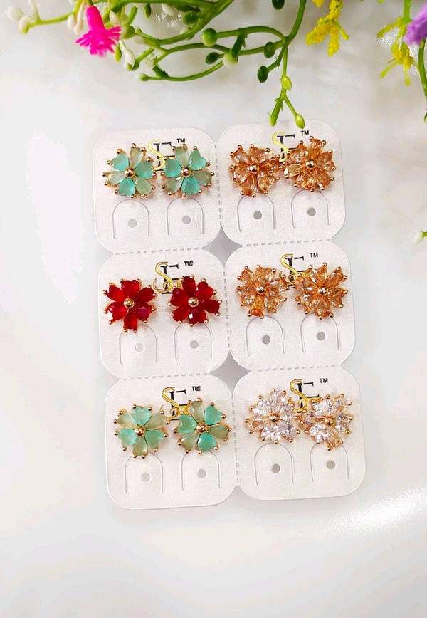 Stylish floral AD Studs - Gold