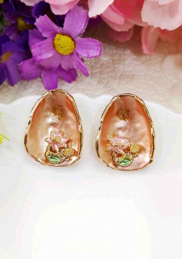 Quirky Oval Floral Studs - Green