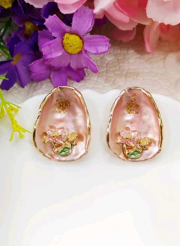 Quirky Oval Floral Studs - Green