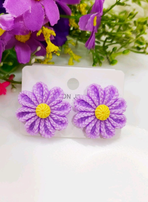 Flower Medium Size Studs - Lavender