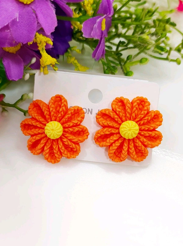 Flower Medium Size Studs - Green