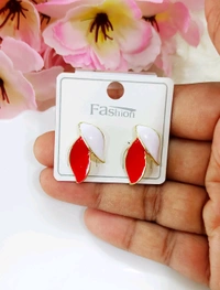 Stylish Leaf Studs - Black