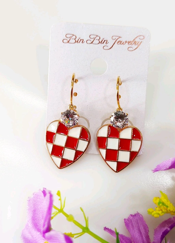 Checkered Heart Drops - Red