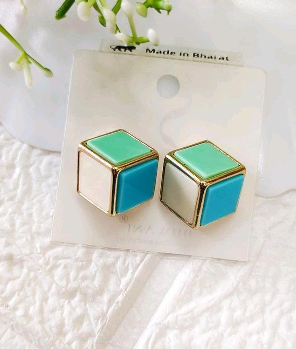 Unique Box Studs - Green