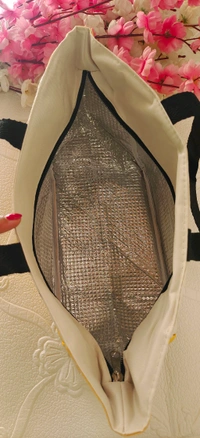 Eco friendly Reusable Large Capacity Thermal Bag - White