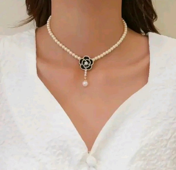 Camilia White Black Floral Pearls Chain Necklace  - Black