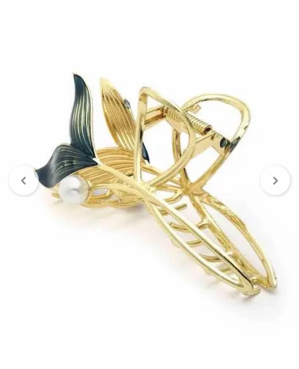 Stylish Mermaid Pearl Golden Metal Hair Claws 👌🏻