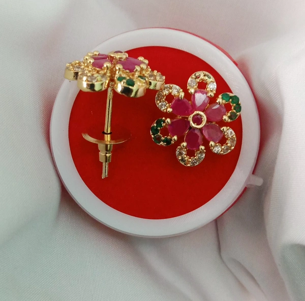 Shiny Gold  Flower Design Earring  - Free