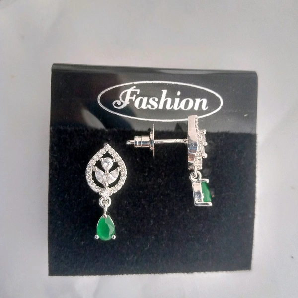Shiny Gold  Emerald Elegance: This name highlights the beautiful green color of the stones and the overall elegance of the design. - Japanese Laurel, Free, American diamonds