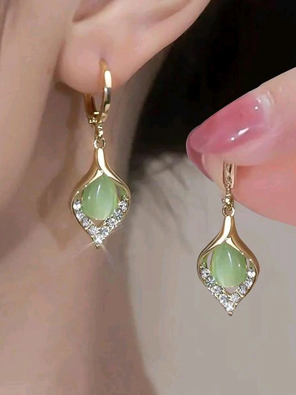 Shiny Gold  American Diamonds Earring  - Neptune, Free, American Diamonds