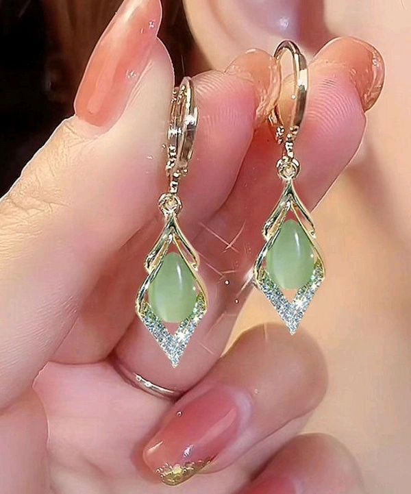 Shiny Gold  American Diamonds Earring  - Neptune, Free, American Diamonds