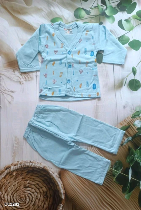 Catalog Name: *Infant Baba Suit (0/3 Month)*

Catalog Name: *Infant Baba Suit (0/3 Month)

infant baba suit (0/3 MONTH)
 fabric premium quality cotton
  available sizes 0 size for 0/3 MONTH 
Included one piece front open button top and bottom
Top pattern printed with full sleeve 
 with 8+ dusty colour chart available 
  nett quantity (1) pieces 
 
 size measurements

 - 0.3 Month