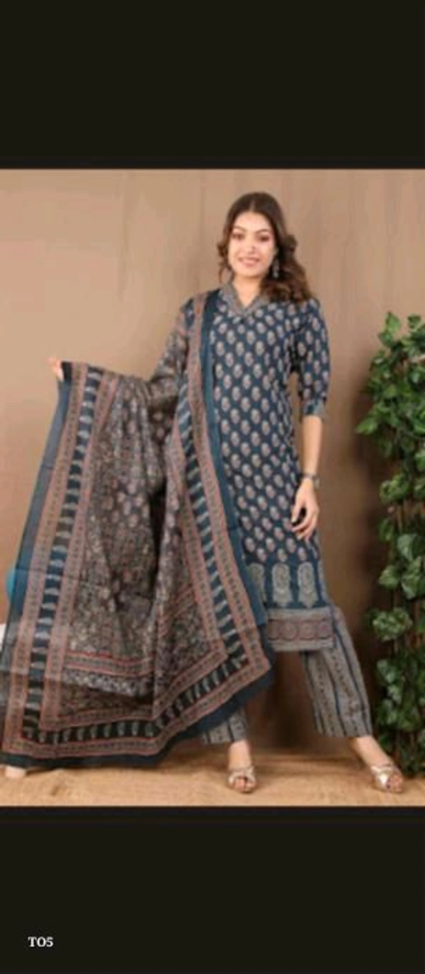 Catalog Name: *Pure Cotton 3 Pieces Suit*

Complete 3-Piece Set includes a stylish kurta, matching bottom, and a beautifully coordinated dupatta—perfectly tailored for a graceful ethnic look.
fabric 60*60 pure cotton 
Handblock pritns
duppta size 2.30 meters
size 38-46
wash care normal wash 

Brand Name: *Tales Of Threads*

_*Free Shipping! COD Available! Returns  - Xxxl