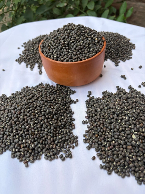 Urad Sabut - 1 KG