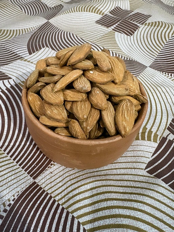 Kasmiri Mamra Badam 1/2 Kg