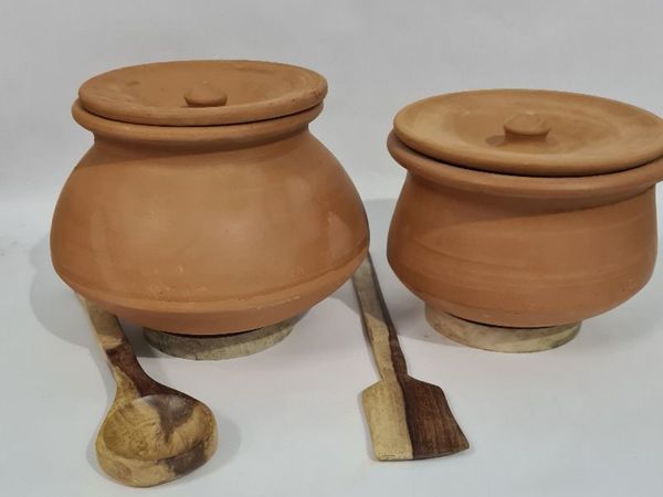 Red Cooking Combo Handi &bhagona (2&3 Litre) With Wooden Accessories