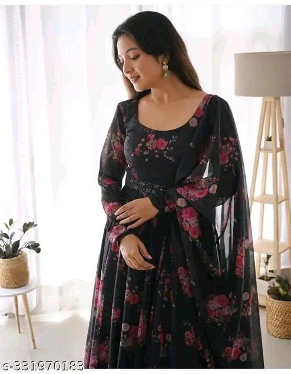 Black georgette gown with a floral print - XXL