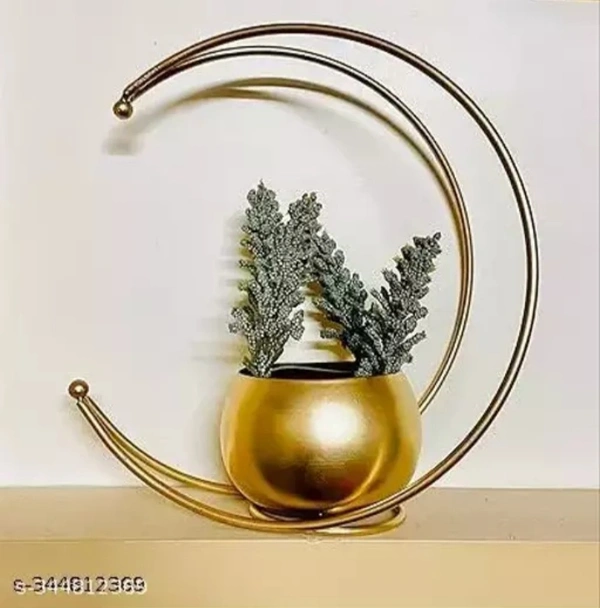 Metal Flower Vase With Gold Finish - Gold