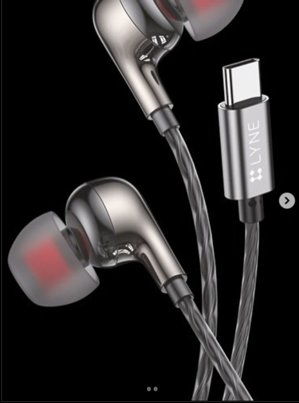 LYNE Photon 34 - Black, TYPE C