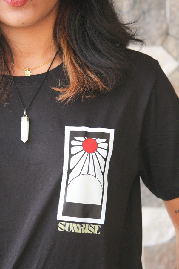 FERA UNISEX SUNRISE ROUND NECK T-SHIRT - Black, S