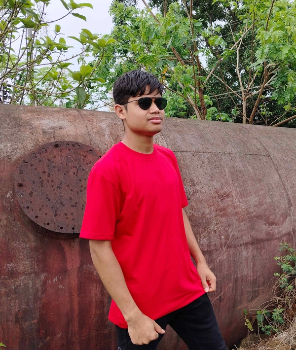 Classical Rhino  Red Oversized T-shirt  - Red, XL