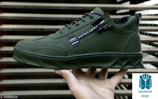 Catalog Name:*Trendy Men Casual Shoes*Material: Syntethic LeatherSole Material: EvaFastening 