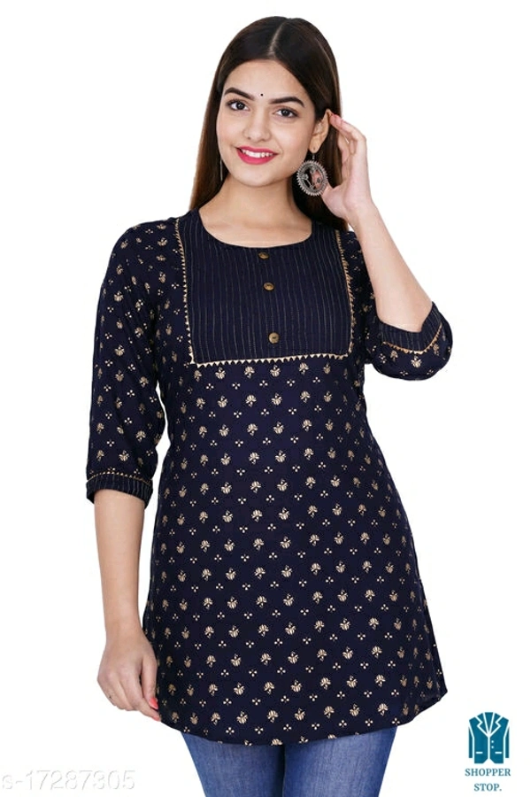 Catalog Name:*⭐Banita Graceful Kurtis*Fabric: RayonSleeve Length: Three-Quarter SleevesPattern: Printed,EmbroideredCombo 