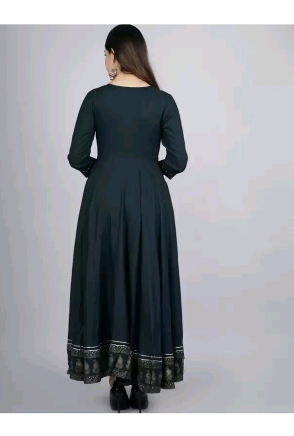 Shubham Suiwal Sanganer Free Delivery  ₹340 WCP Women Printed Kurta 3g940y M 329 - Dark Green, S