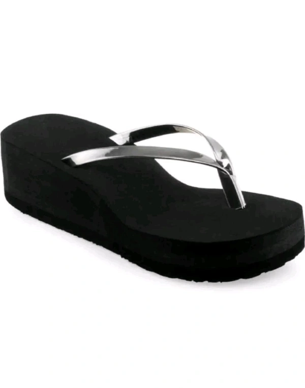 8383003010 ₹192 WCP Slippers q0p18p M 162 - Silver, 5